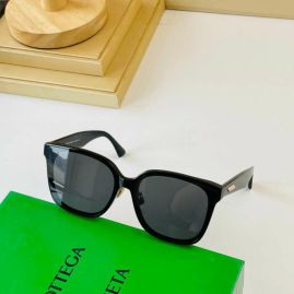 Picture of Bottega Veneta Sunglasses _SKUfw42424473fw